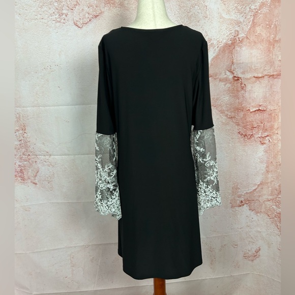 ROZ & ALI whimsigoth lace flare sleeve dress size L romantic date night v-neck - Picture 4 of 4